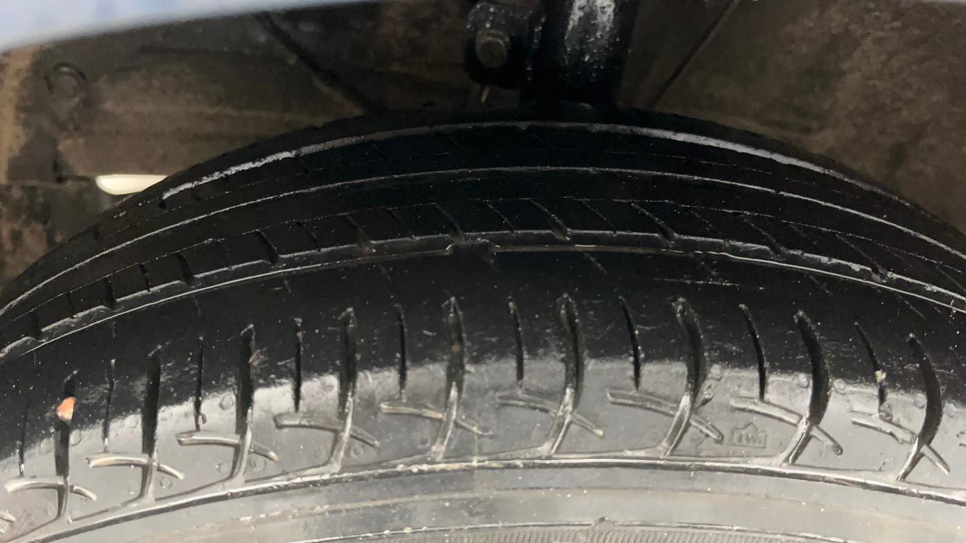 2018 Maruti Baleno DELTA PETROL 1.2, Petrol, Manual, 98,020 km, Left Front Tyre Tread