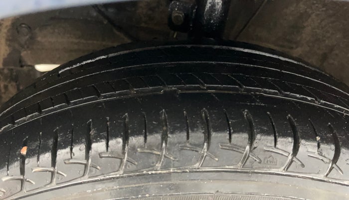 2018 Maruti Baleno DELTA PETROL 1.2, Petrol, Manual, 97,887 km, Left Front Tyre Tread