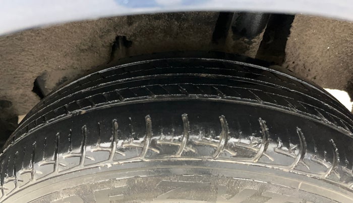 2018 Maruti Baleno DELTA PETROL 1.2, Petrol, Manual, 97,887 km, Left Rear Tyre Tread