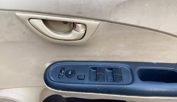 2015 Honda Brio S MT, Petrol, Manual, 99,422 km, Driver Side Door Panels Control