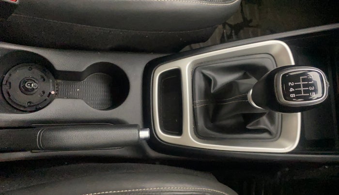 2019 Hyundai VENUE SX 1.0 (O) TURBO, Petrol, Manual, 63,299 km, Gear Lever