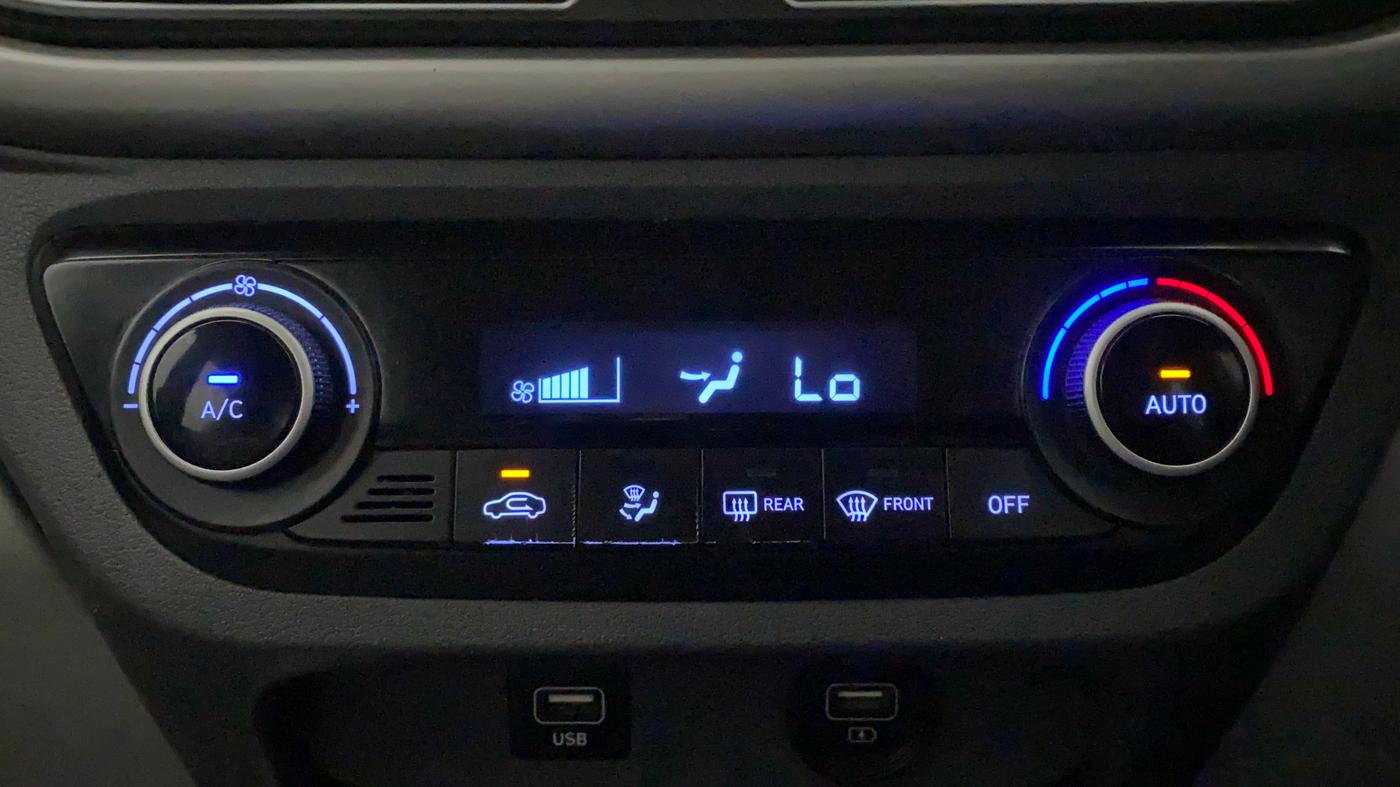 2019 Hyundai GRAND I10 NIOS SPORTZ AMT 1.2 KAPPA VTVT, Petrol, Automatic, 47,261 km, Automatic Climate Control