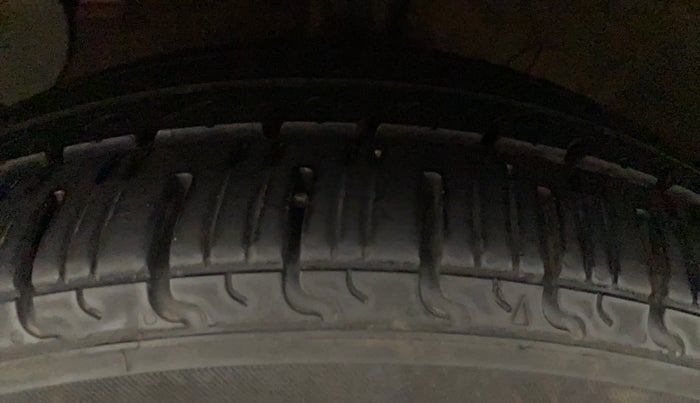 2019 Hyundai GRAND I10 NIOS SPORTZ AMT 1.2 KAPPA VTVT, Petrol, Automatic, 47,261 km, Left Front Tyre Tread