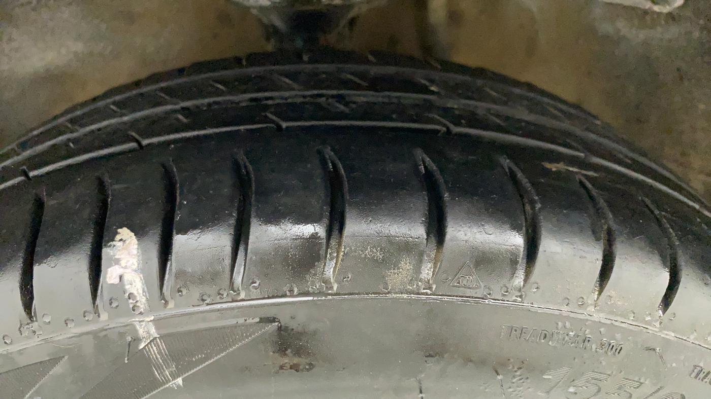 2017 Maruti Alto K10 VXI, Petrol, Manual, 47,967 km, Left Front Tyre Tread