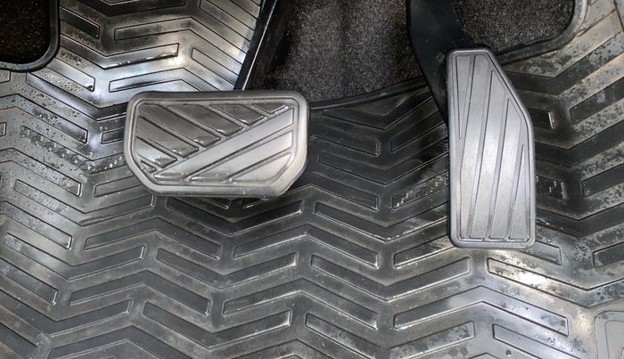 2018 Maruti IGNIS ALPHA 1.2 AMT, Petrol, Automatic, 47,922 km, Pedals