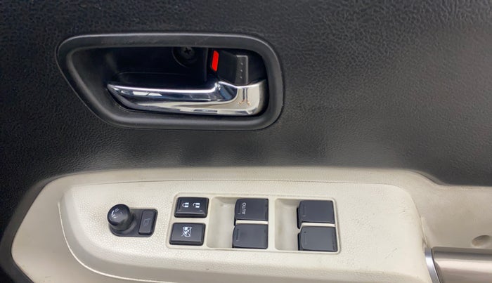 2018 Maruti IGNIS ALPHA 1.2 AMT, Petrol, Automatic, 47,922 km, Driver Side Door Panels Control