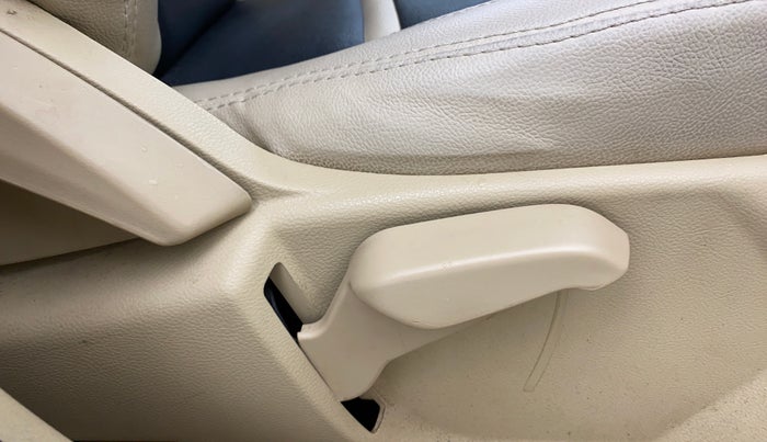 2018 Ford Figo Aspire TITANIUM 1.2 PETROL, Petrol, Manual, 17,973 km, Driver Side Adjustment Panel