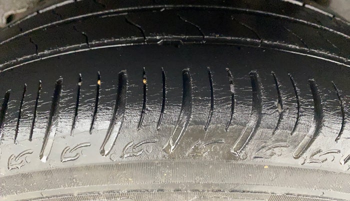 2018 Ford Figo Aspire TITANIUM 1.2 PETROL, Petrol, Manual, 17,973 km, Left Rear Tyre Tread