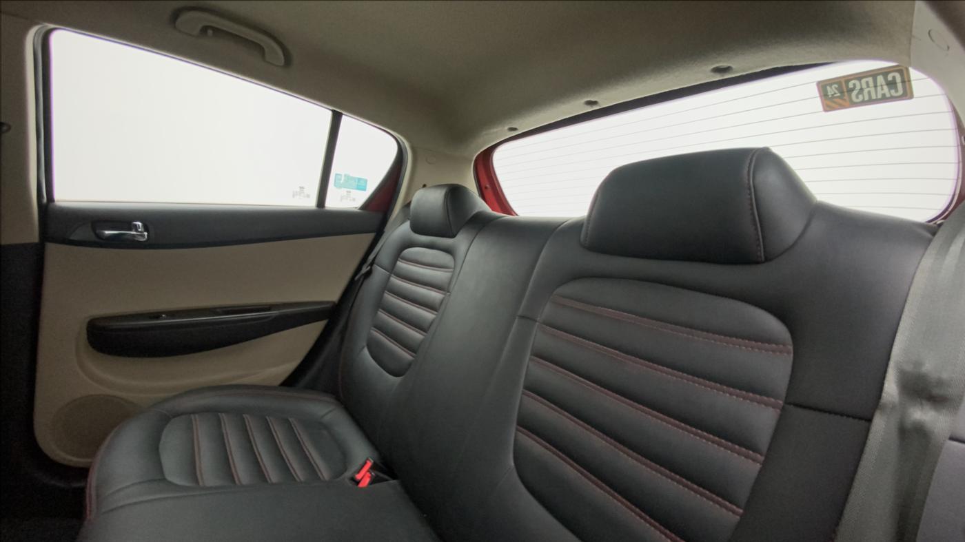 2013 Hyundai i20 MAGNA (O) 1.2, Petrol, Manual, 44,251 km, Right Side Rear Door Cabin