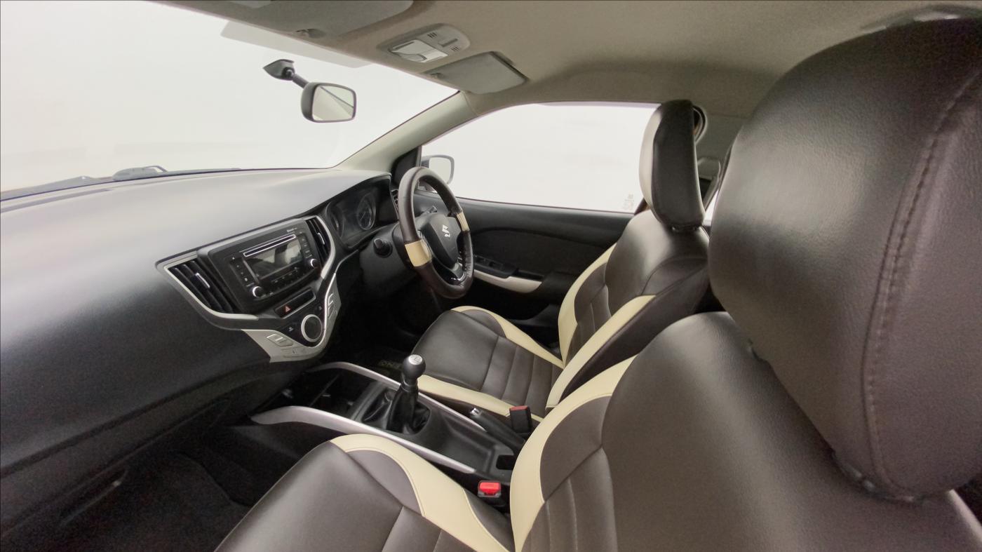 2016 Maruti Baleno DELTA PETROL 1.2, Petrol, Manual, 77,009 km, Right Side Front Door Cabin