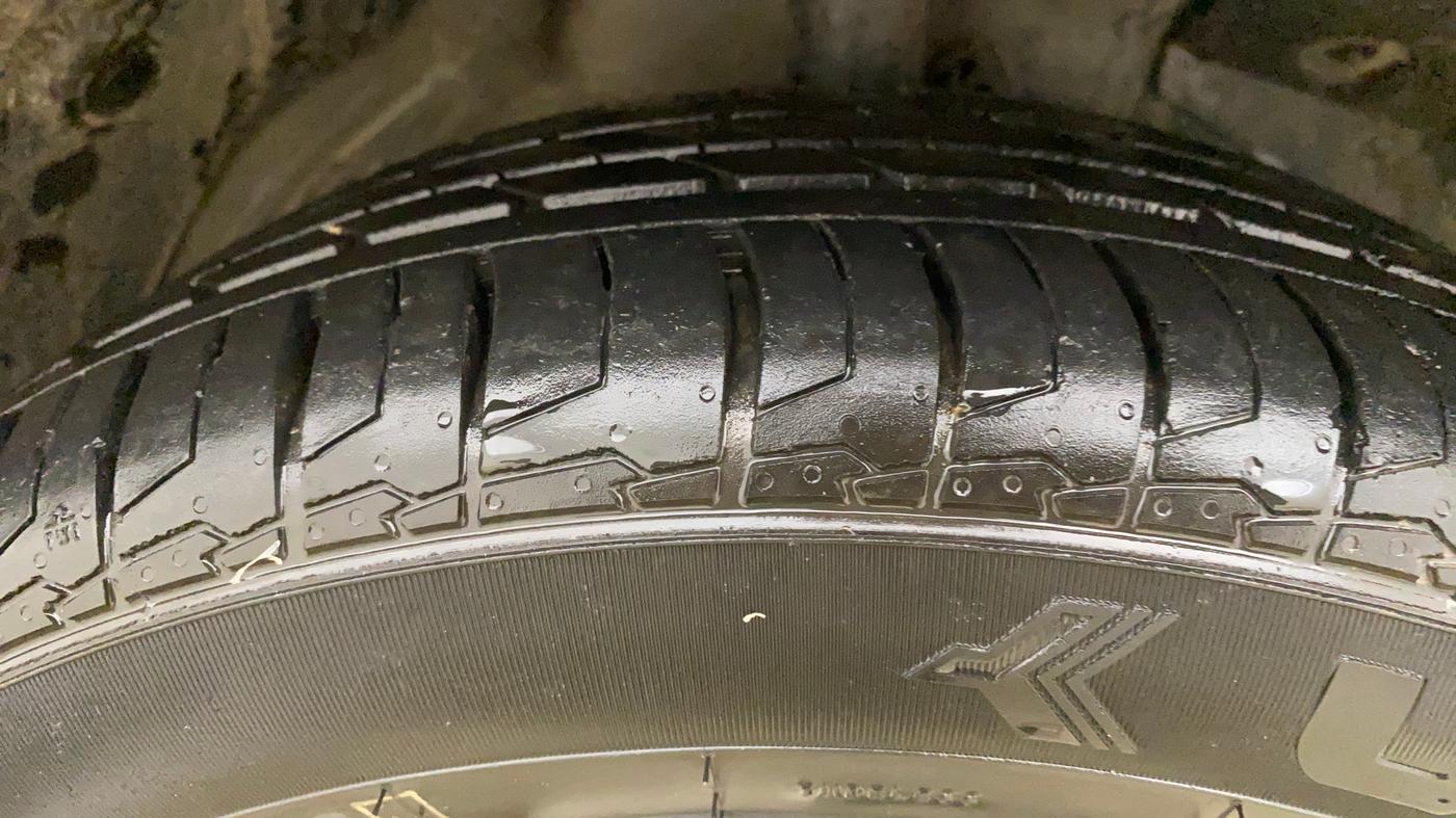 2019 MG HECTOR SHARP HYBRID 1.5 PETROL, Petrol, Manual, 37,910 km, Right Front Tyre Tread
