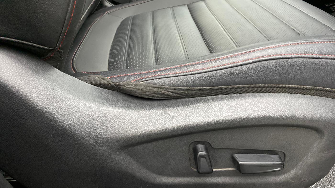 2022 KIA SELTOS GTX PLUS 1.4G DCT DUAL TONE, Petrol, Automatic, 1,200 km, Driver Side Adjustment Panel