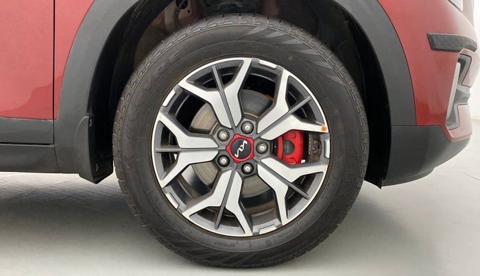 2022 KIA SELTOS GTX PLUS 1.4G DCT DUAL TONE, Petrol, Automatic, 1,200 km, Right Front Wheel