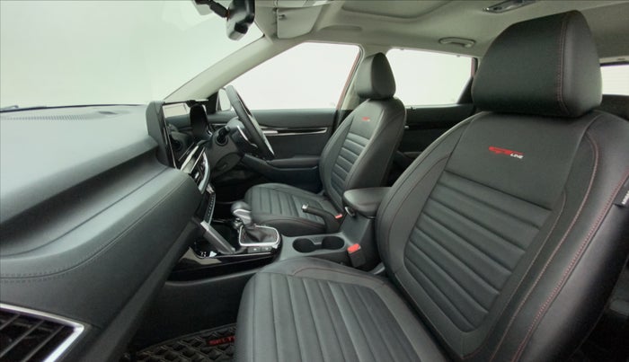2022 KIA SELTOS GTX PLUS 1.4G DCT DUAL TONE, Petrol, Automatic, 1,200 km, Right Side Front Door Cabin