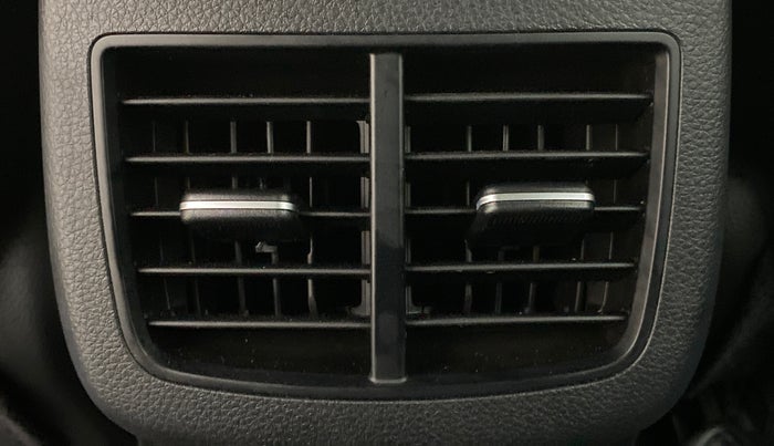 2022 KIA SELTOS GTX PLUS 1.4G DCT DUAL TONE, Petrol, Automatic, 1,200 km, Rear AC Vents