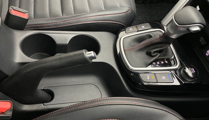 2022 KIA SELTOS GTX PLUS 1.4G DCT DUAL TONE, Petrol, Automatic, 1,200 km, Gear Lever