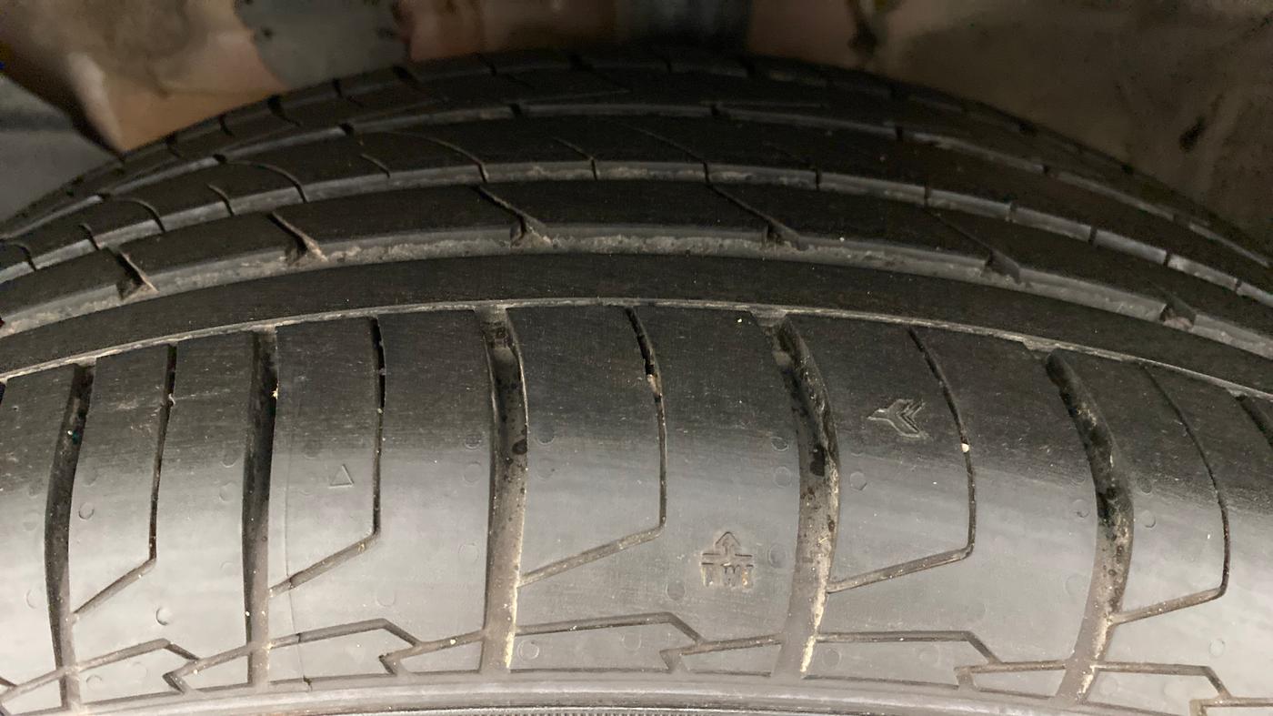 2022 KIA SELTOS GTX PLUS 1.4G DCT DUAL TONE, Petrol, Automatic, 1,200 km, Left Front Tyre Tread