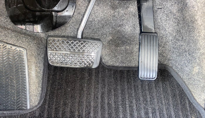 2018 Honda Amaze 1.2L I-VTEC V CVT, Petrol, Automatic, 1,14,082 km, Pedals