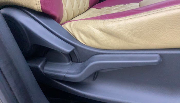 2018 Honda Amaze 1.2L I-VTEC V CVT, Petrol, Automatic, 1,14,082 km, Driver Side Adjustment Panel