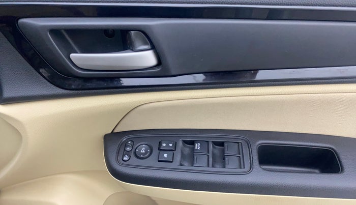 2018 Honda Amaze 1.2L I-VTEC V CVT, Petrol, Automatic, 1,14,082 km, Driver Side Door Panels Control