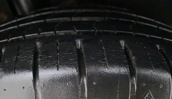 2019 Maruti Baleno ZETA PETROL 1.2, Petrol, Manual, 15,583 km, Right Rear Tyre Tread