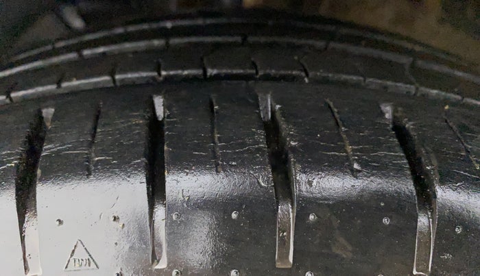 2019 Maruti Baleno ZETA PETROL 1.2, Petrol, Manual, 15,583 km, Left Front Tyre Tread
