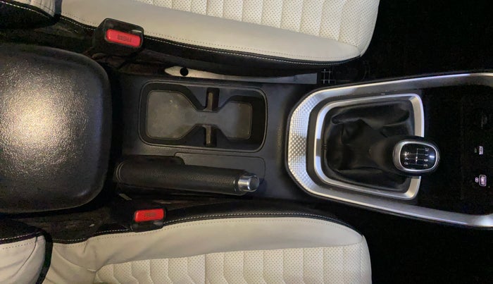 2021 KIA SONET HTX PLUS 1.5, Diesel, Manual, 97,057 km, Gear Lever