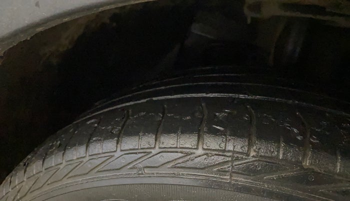 2021 Tata NEXON XZ PLUS DIESEL SUNROOF, Diesel, Manual, 1,02,270 km, Right Front Tyre Tread