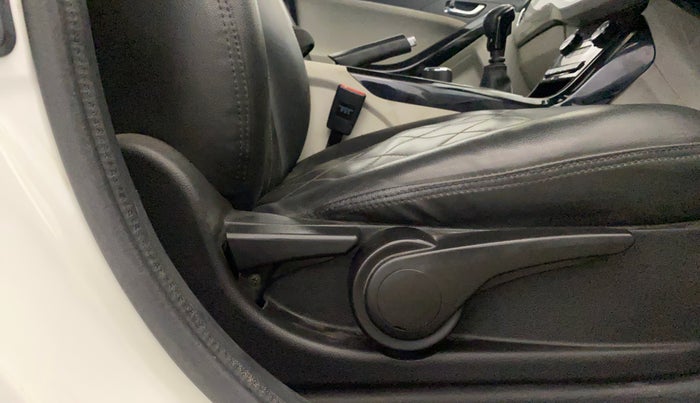 2021 Tata NEXON XZ PLUS DIESEL SUNROOF, Diesel, Manual, 1,02,270 km, Driver Side Adjustment Panel