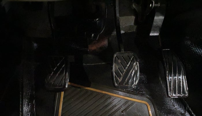 2014 Maruti Celerio VXI, CNG, Manual, 73,886 km, Pedals