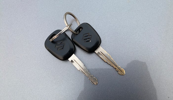 2014 Maruti Celerio VXI, CNG, Manual, 73,886 km, Key Close Up