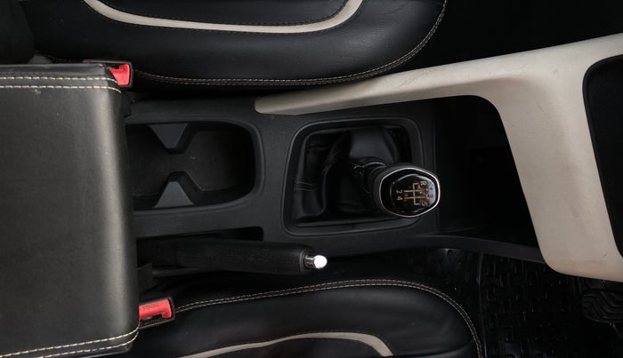 2023 Nissan MAGNITE XE, Petrol, Manual, 26,910 km, Gear Lever