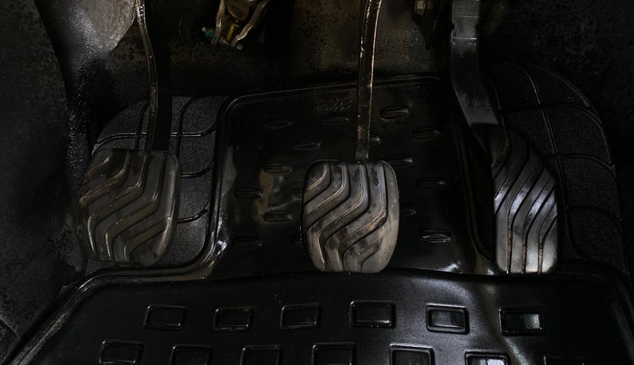 2023 Nissan MAGNITE XE, Petrol, Manual, 26,910 km, Pedals