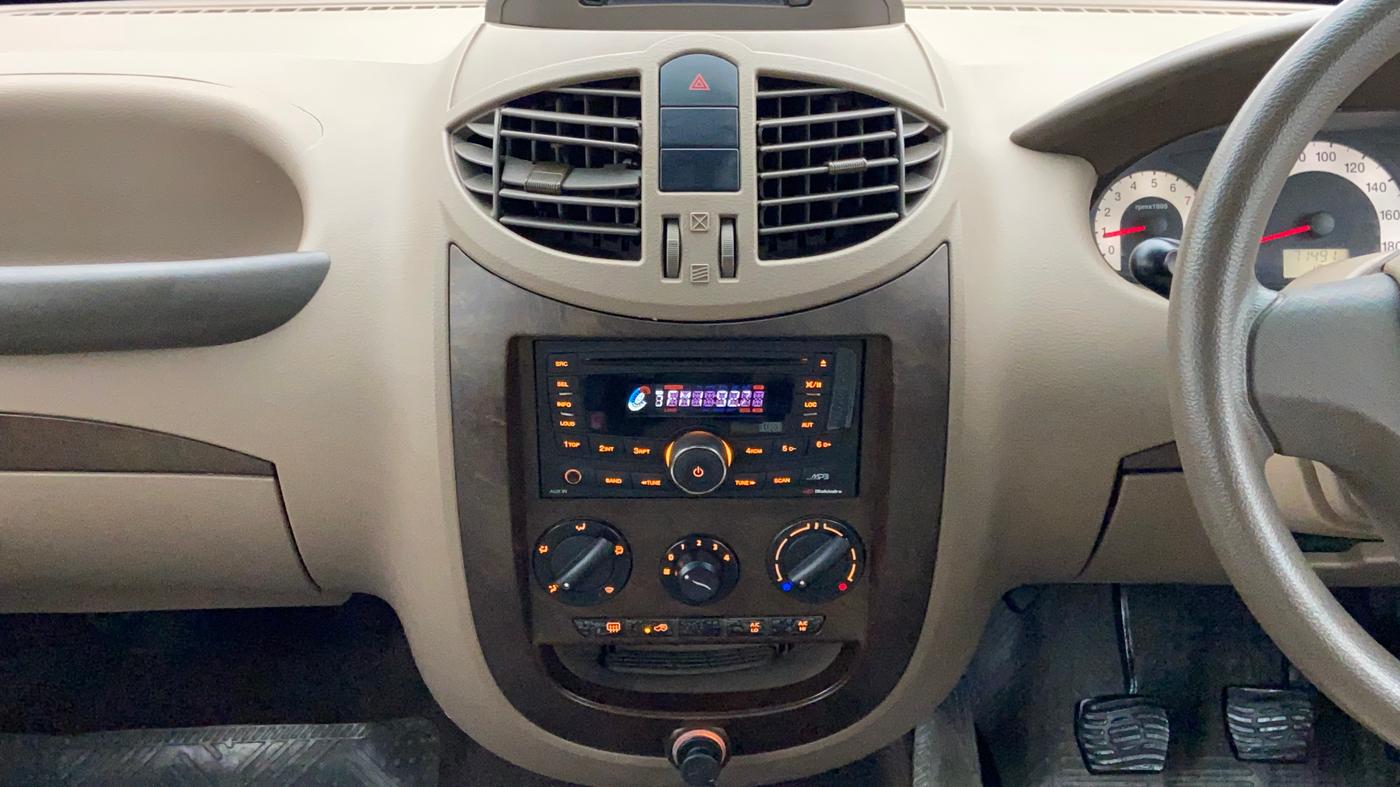 2011 Mahindra Xylo E8 ABS BS IV, Diesel, Manual, 71,459 km, Air Conditioner