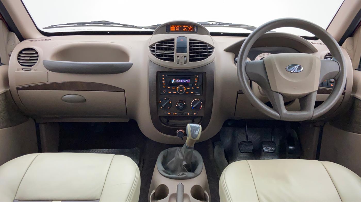 2011 Mahindra Xylo E8 ABS BS IV, Diesel, Manual, 71,459 km, Dashboard