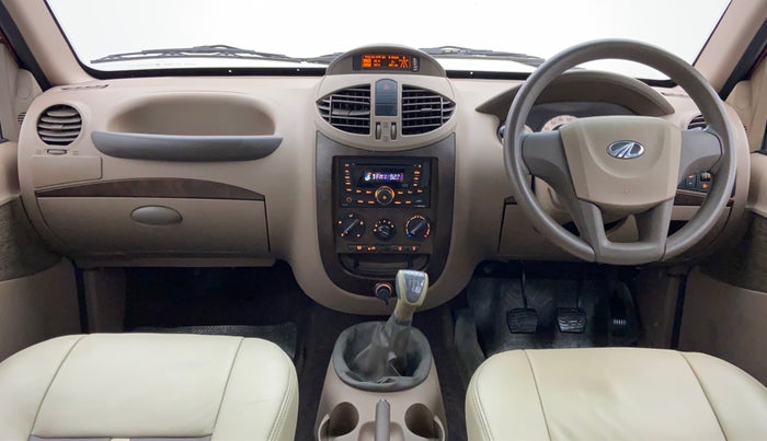 2011 Mahindra Xylo E8 ABS BS IV, Diesel, Manual, 71,459 km, Dashboard