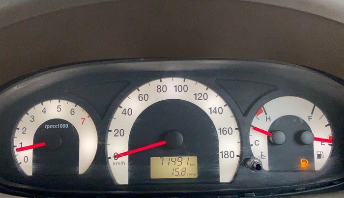 2011 Mahindra Xylo E8 ABS BS IV, Diesel, Manual, 71,459 km, Odometer Image