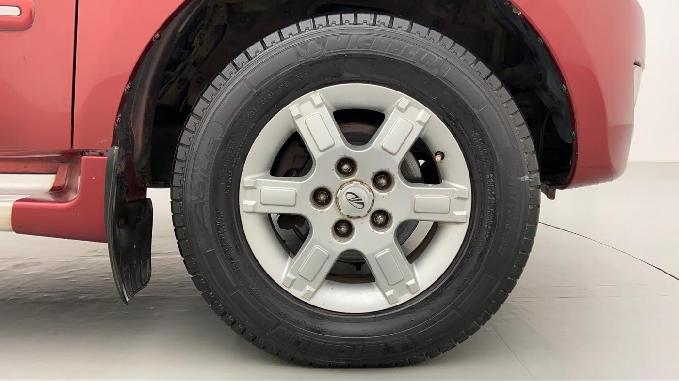 2011 Mahindra Xylo E8 ABS BS IV, Diesel, Manual, 71,459 km, Right Front Wheel