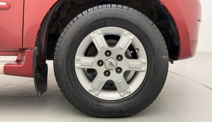 2011 Mahindra Xylo E8 ABS BS IV, Diesel, Manual, 71,459 km, Right Front Wheel