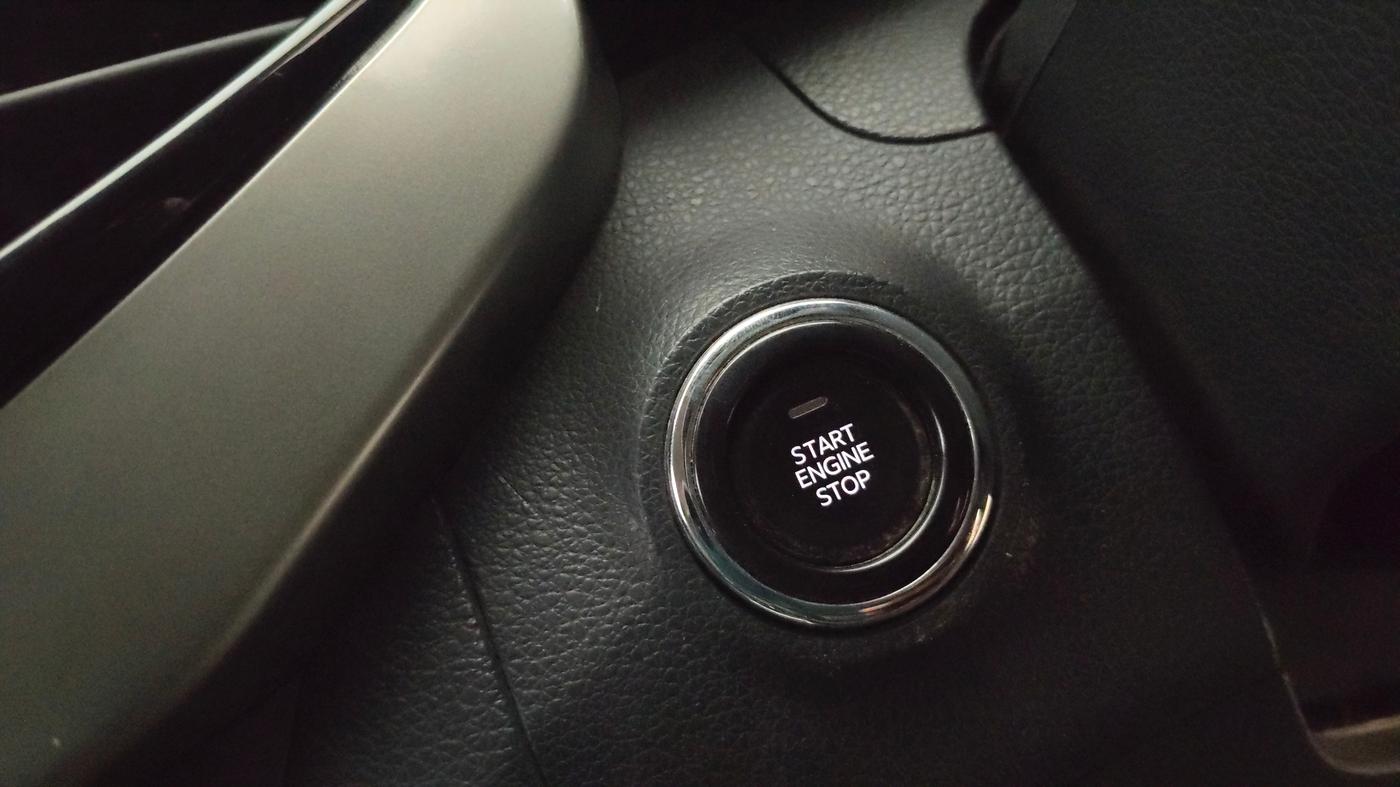 2022 Mahindra XUV300 W8 (O) 1.2 PETROL, Petrol, Manual, 25,527 km, Keyless Start/ Stop Button