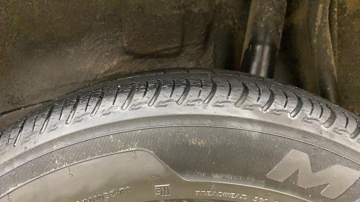 2021 Maruti S PRESSO VXI PLUS AMT, Petrol, Automatic, 48,989 km, Left Rear Tyre Tread
