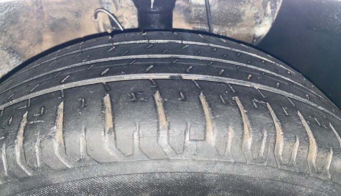 2017 Hyundai Elite i20 ASTA 1.2 DUAL TONE, Petrol, Manual, 79,123 km, Right Front Tyre Tread