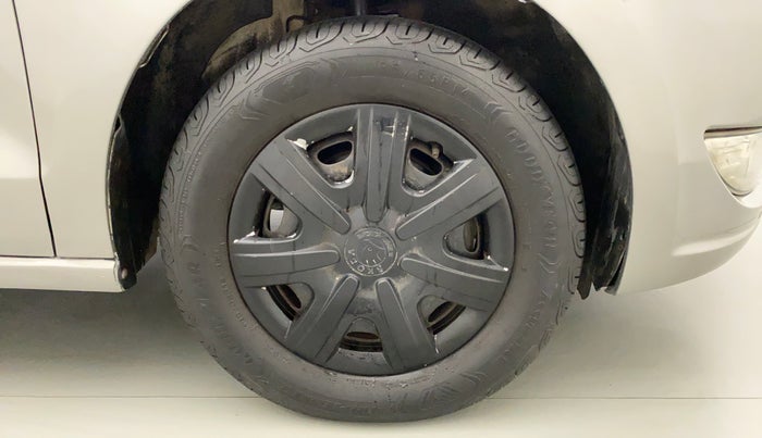 2012 Skoda Rapid 1.6 MPI AT AMBITION PLUS, Petrol, Automatic, 61,347 km, Right Front Wheel