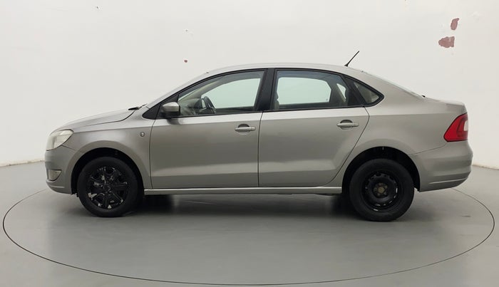 2012 Skoda Rapid 1.6 MPI AT AMBITION PLUS, Petrol, Automatic, 61,347 km, Left Side