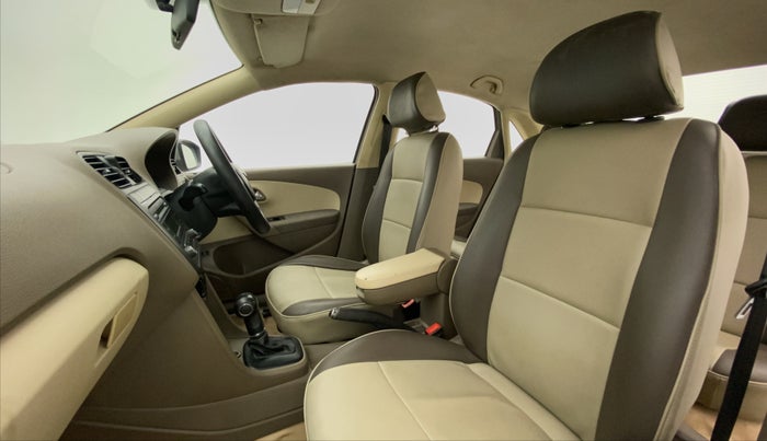 2012 Skoda Rapid 1.6 MPI AT AMBITION PLUS, Petrol, Automatic, 61,347 km, Right Side Front Door Cabin