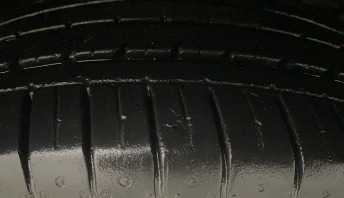 2017 Honda WR-V 1.2L I-VTEC S MT, Petrol, Manual, 55,521 km, Right Front Tyre Tread