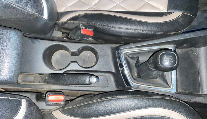 2015 Hyundai Elite i20 SPORTZ 1.2, Petrol, Manual, 20,004 km, Gear Lever