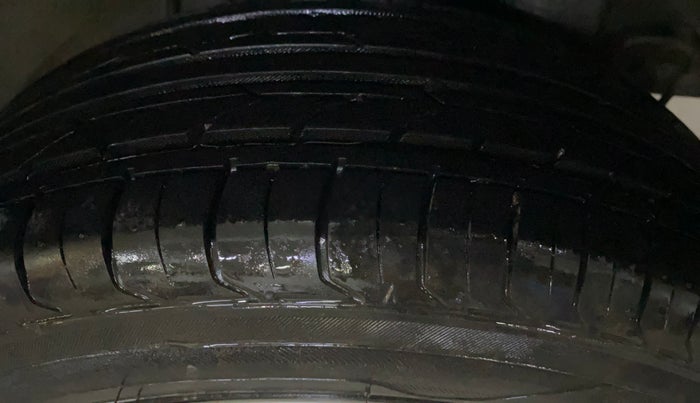 2015 Hyundai Elite i20 SPORTZ 1.2, Petrol, Manual, 20,004 km, Left Rear Tyre Tread