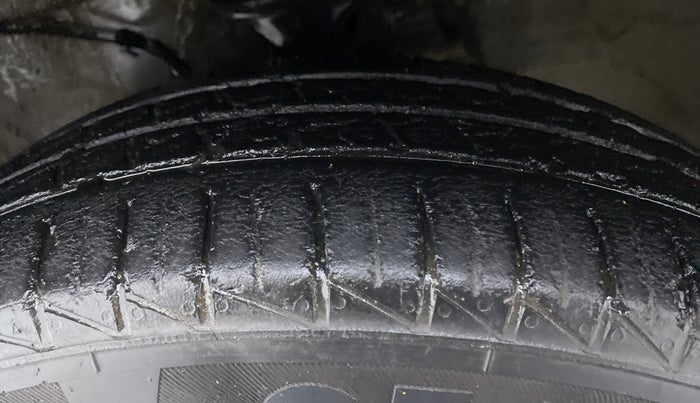 2020 Maruti Alto VXI PLUS, Petrol, Manual, 35,151 km, Left Front Tyre Tread