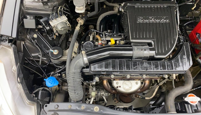 2016 Maruti Ciaz VXI+, Petrol, Manual, 1,34,667 km, Engine View - Right